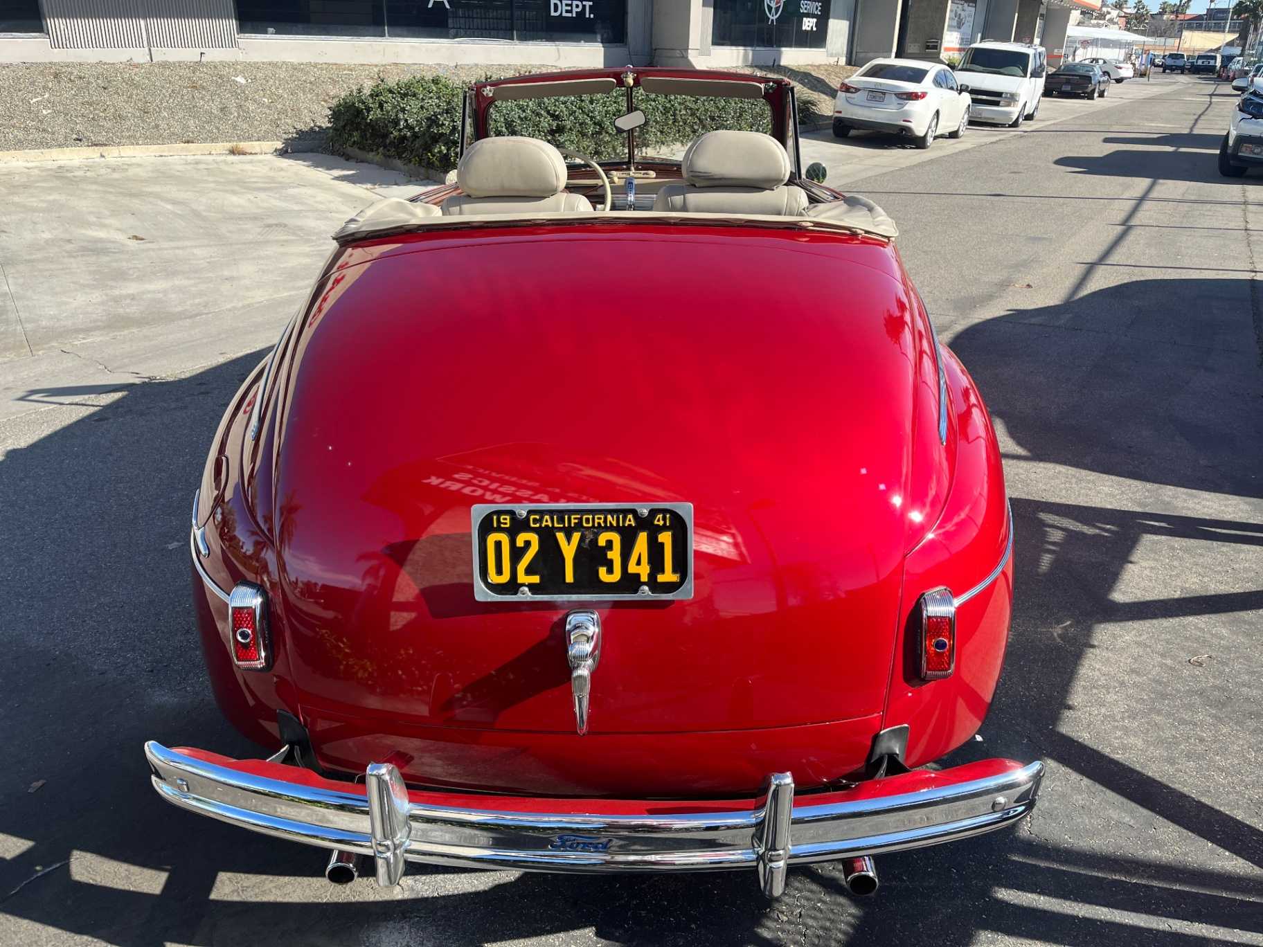 Ford Super Delux Image 15