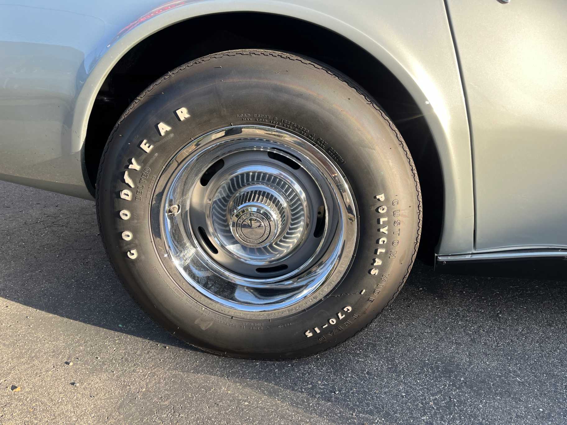 Chevrolet Corvette Image 28