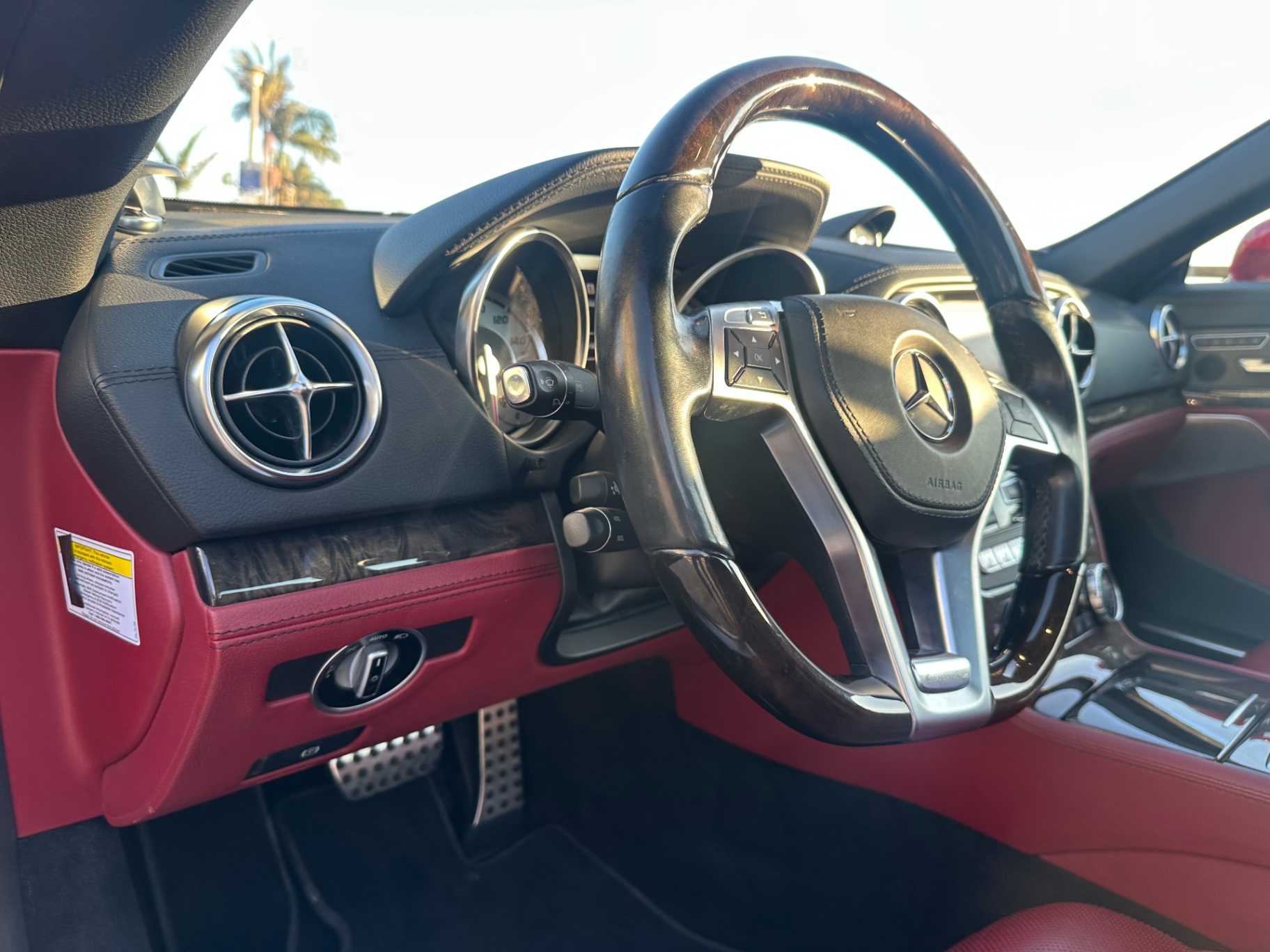 Mercedes-Benz SL-Class Image 42