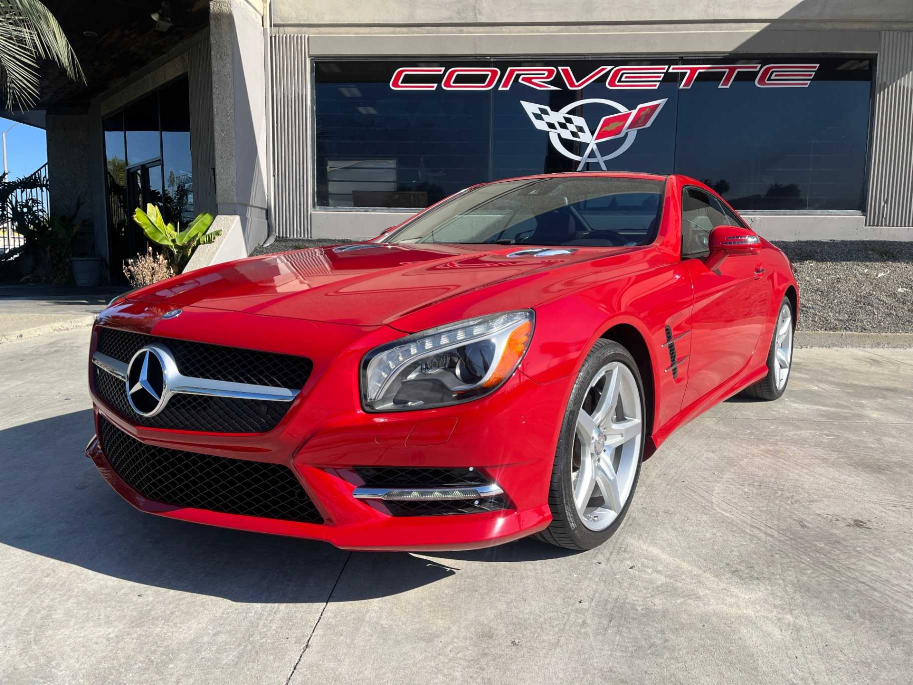 Mercedes-Benz SL-Class Image 1