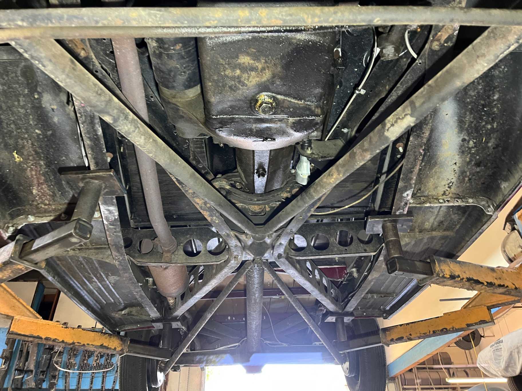 Ford pickup Image 40