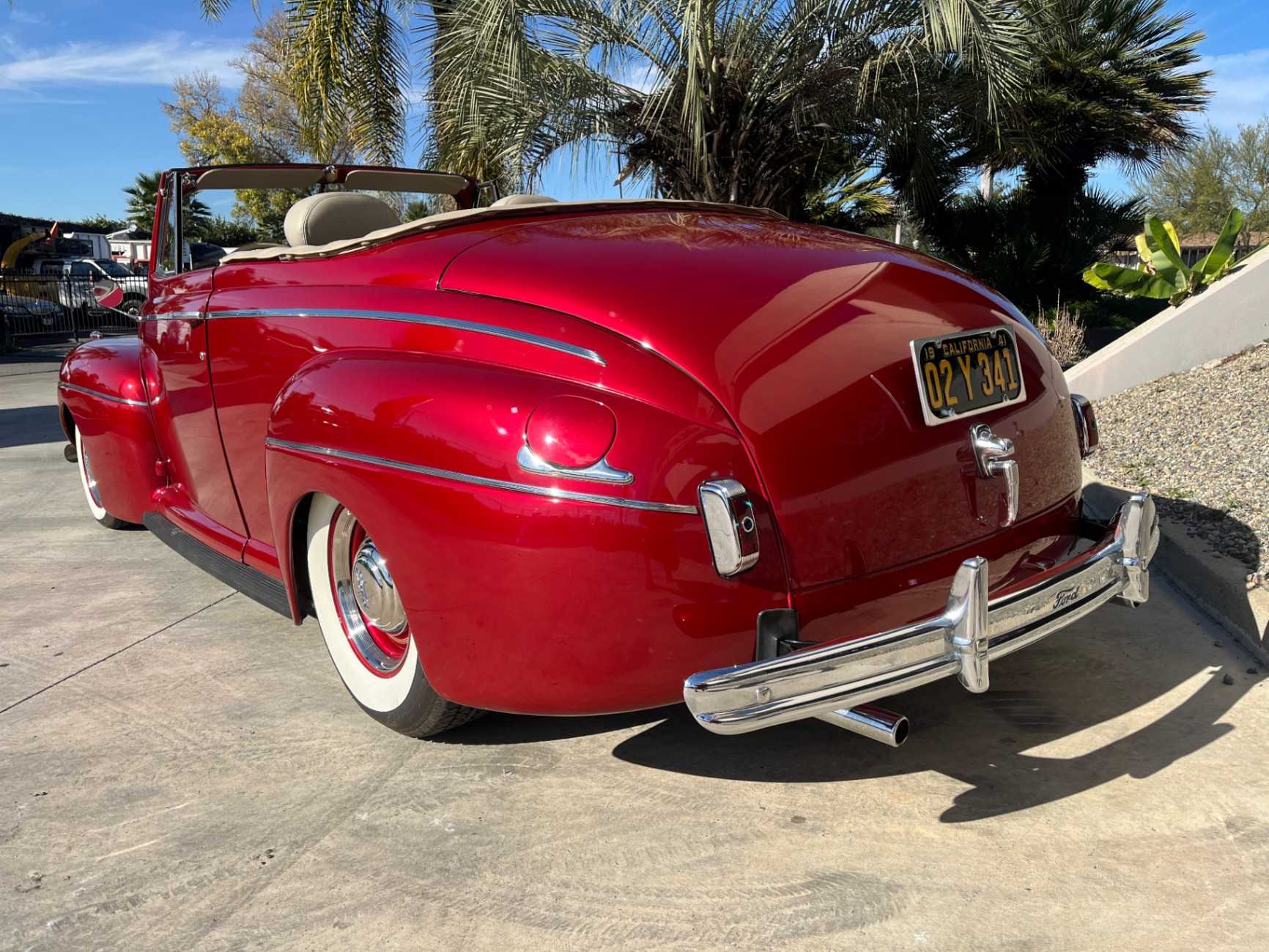 Ford Super Delux Image 3