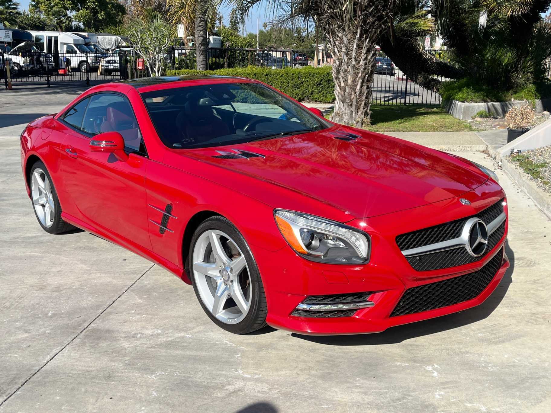 Mercedes-Benz SL-Class Image 8