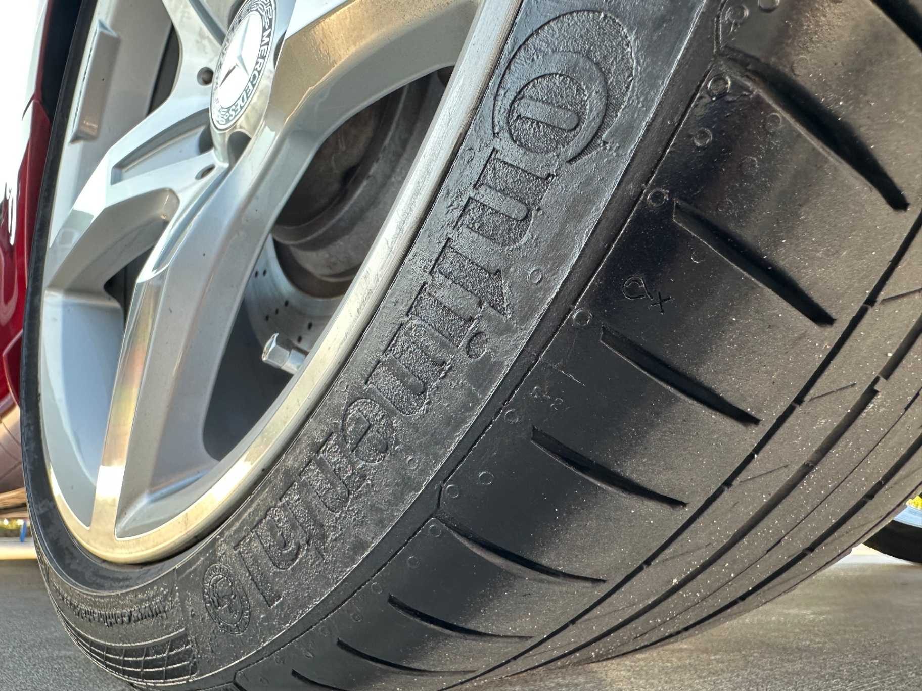 Mercedes-Benz SL-Class Image 24