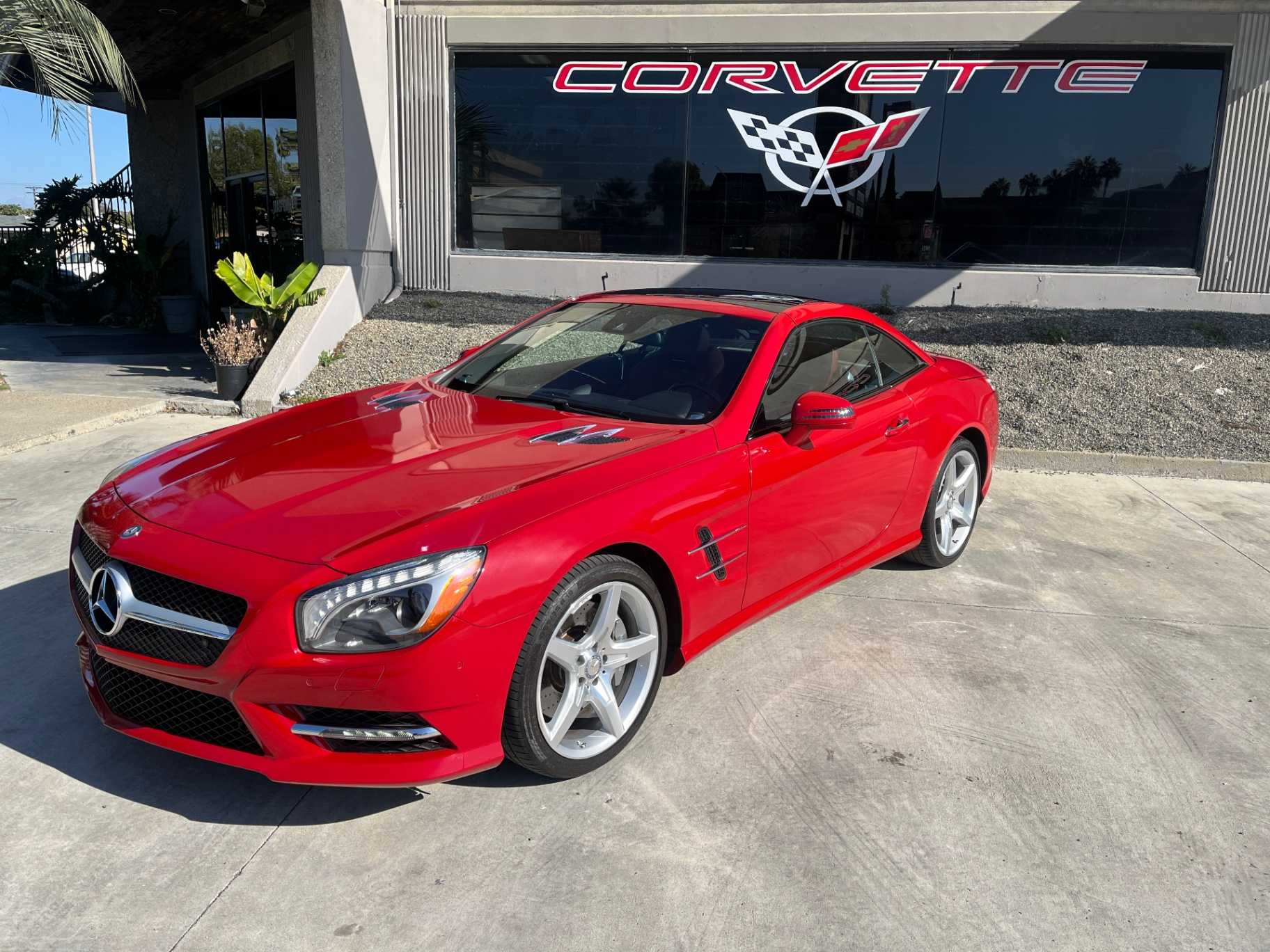 Mercedes-Benz SL-Class Image 12