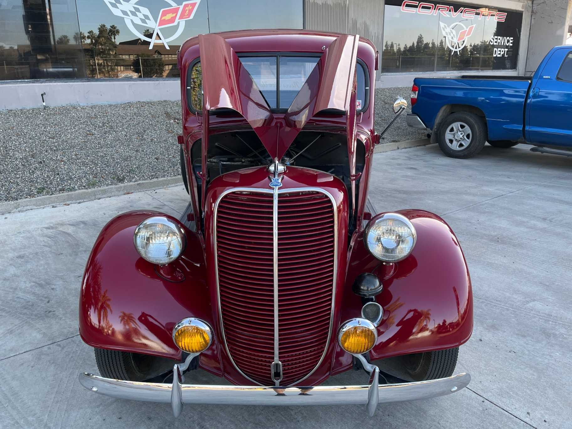 Ford pickup Image 20