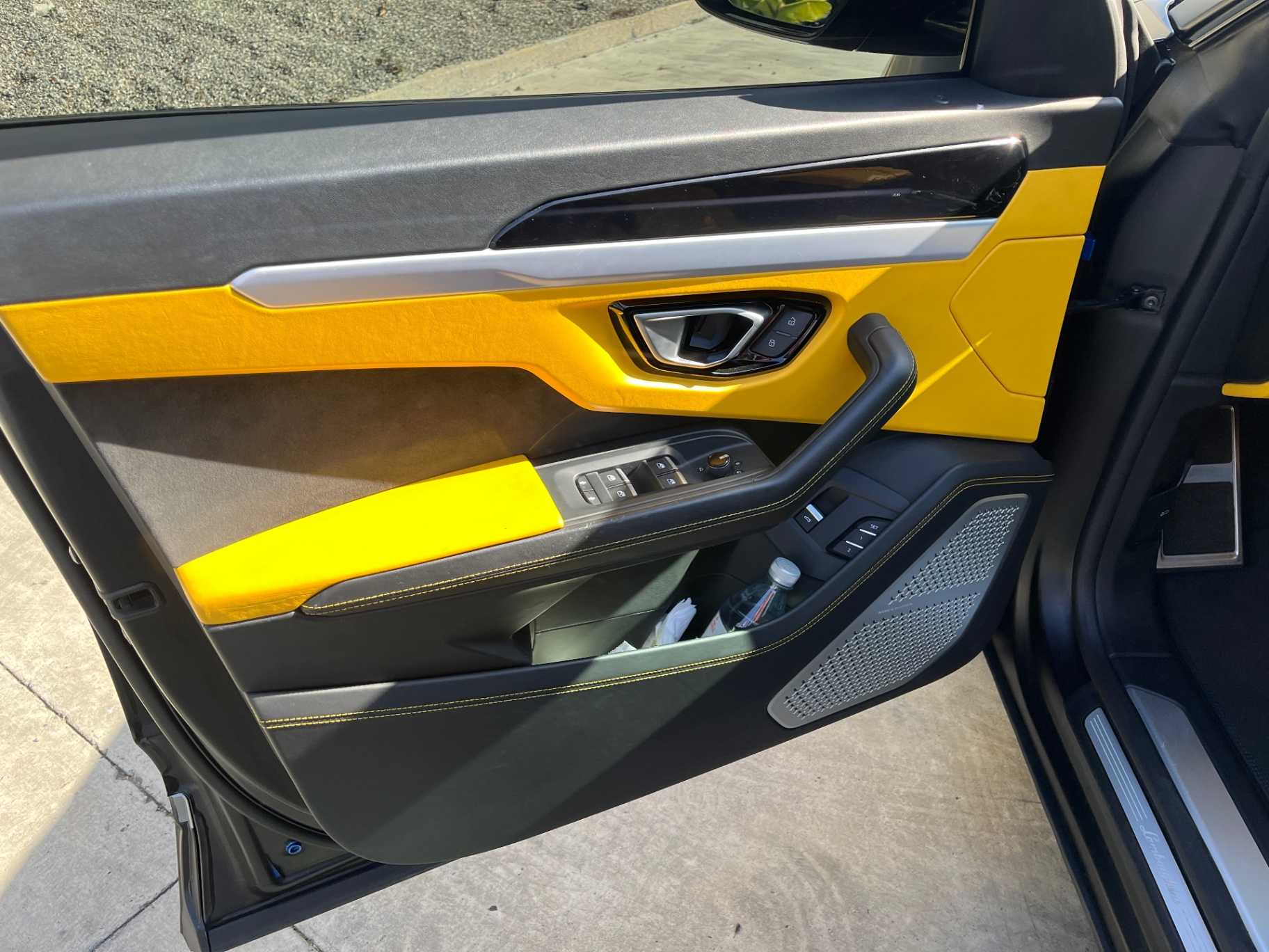 Lamborghini Urus Image 18