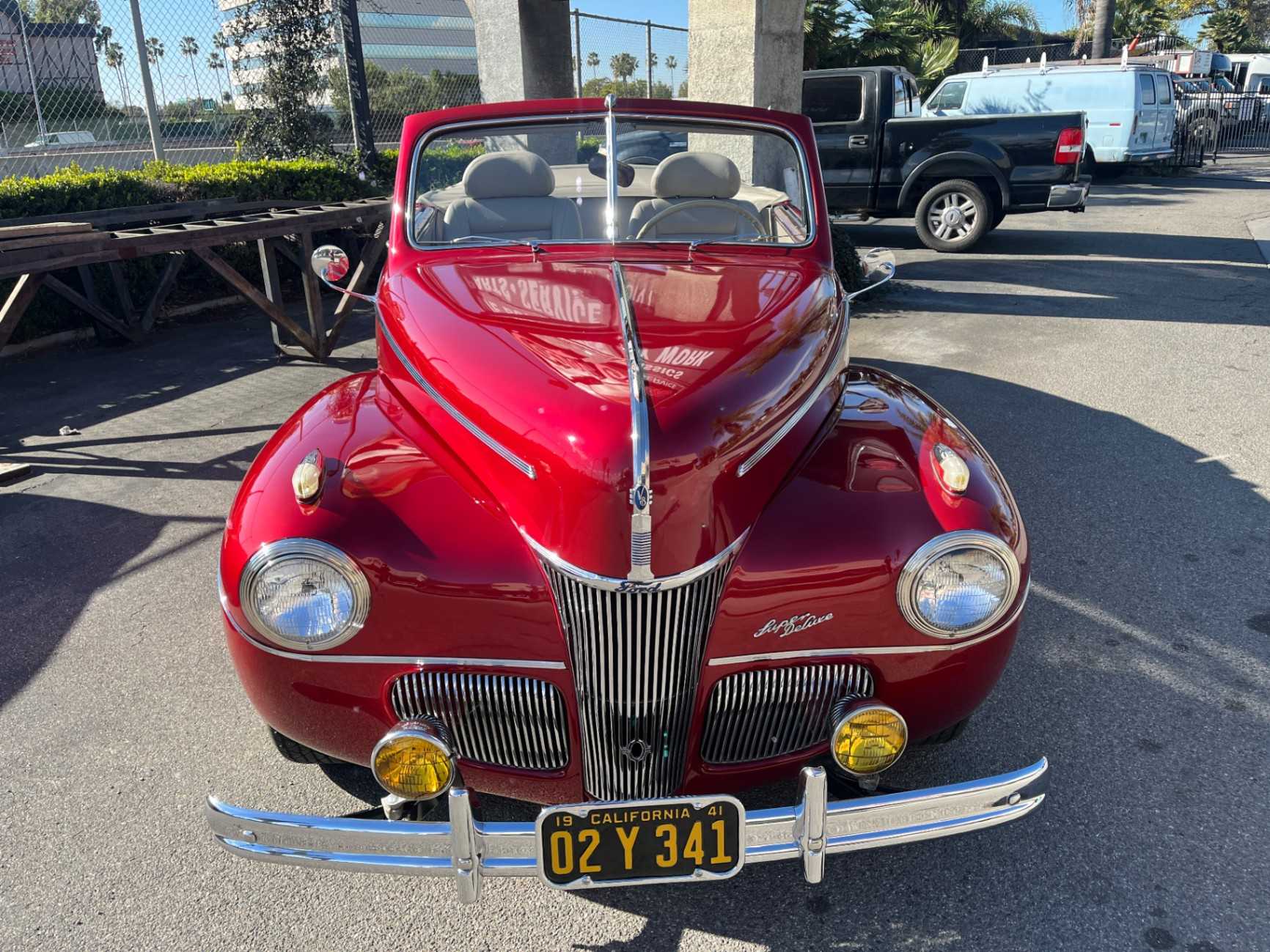 Ford Super Delux Image 17