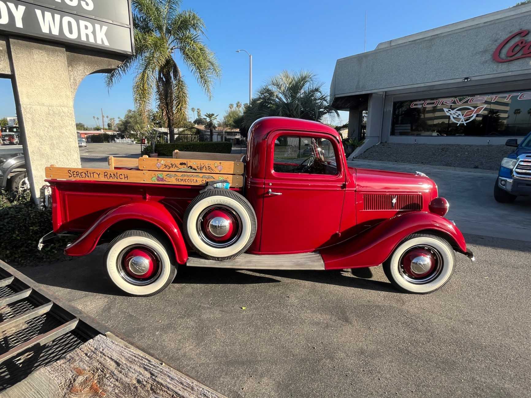 Ford pickup Image 24