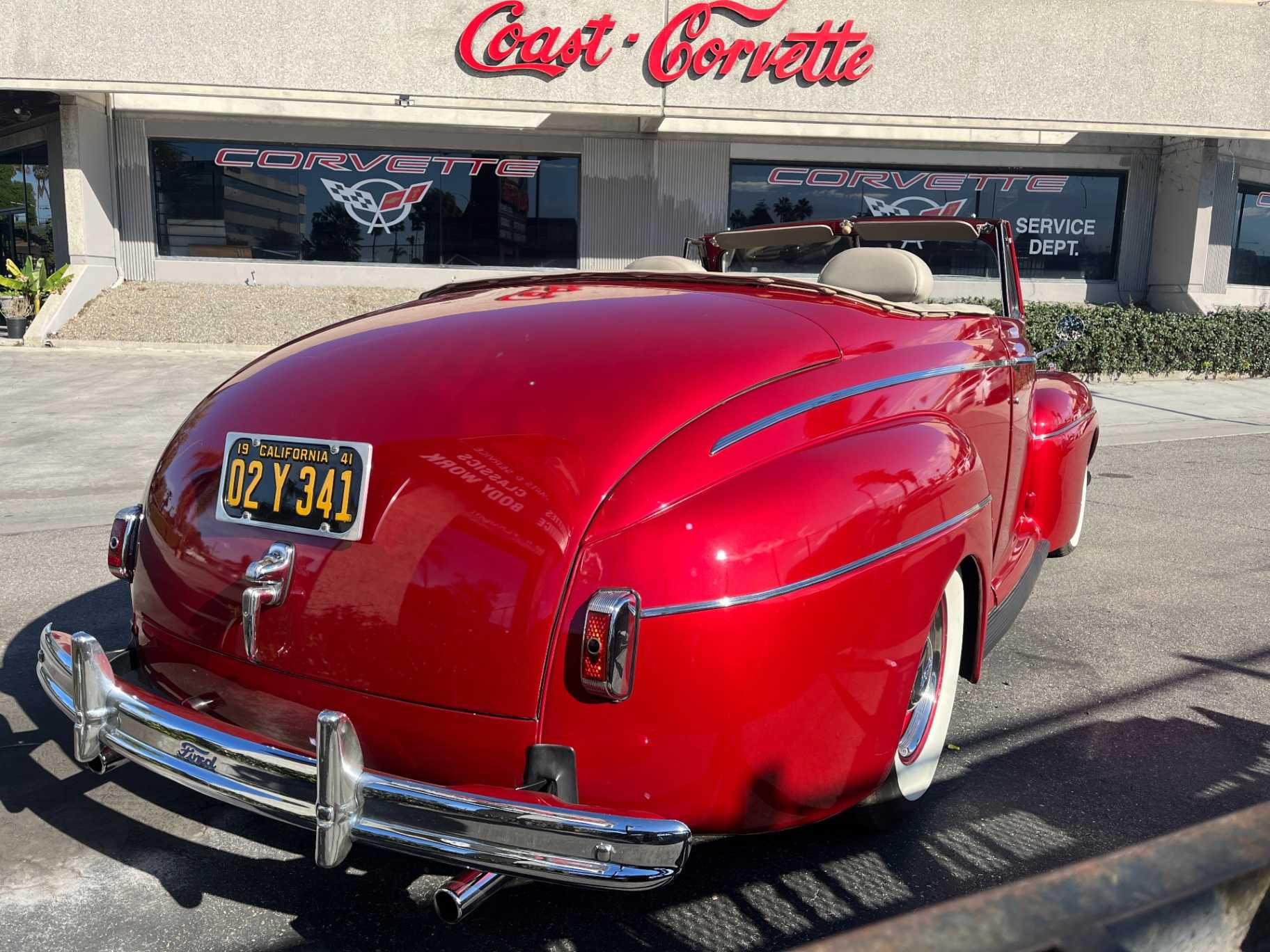 Ford Super Delux Image 12