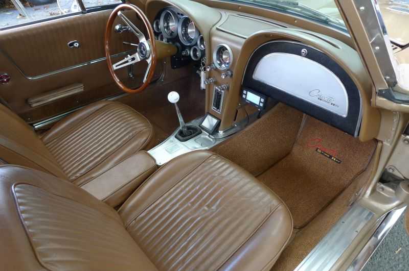 Chevrolet Corvette Image 21