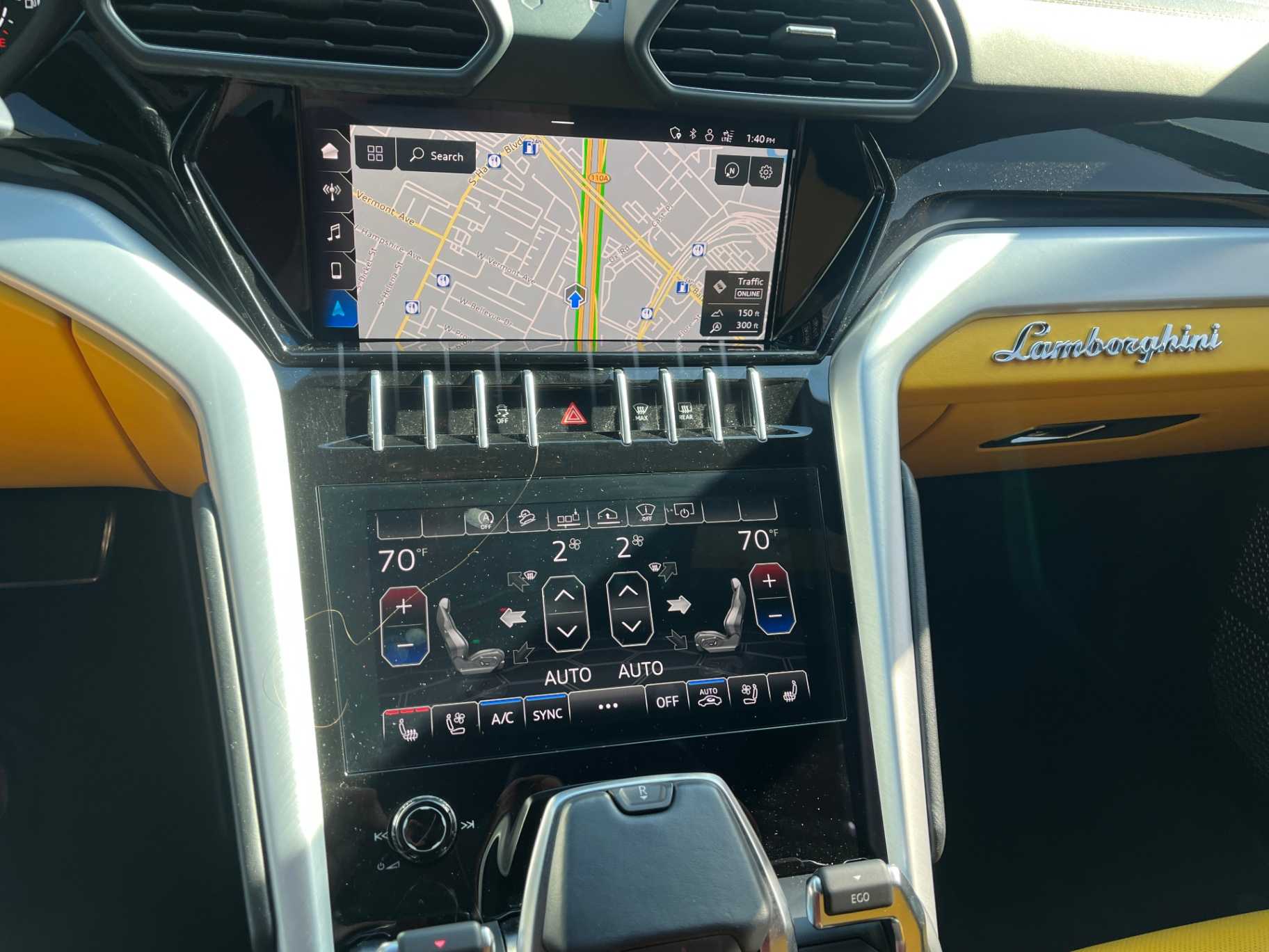 Lamborghini Urus Image 20