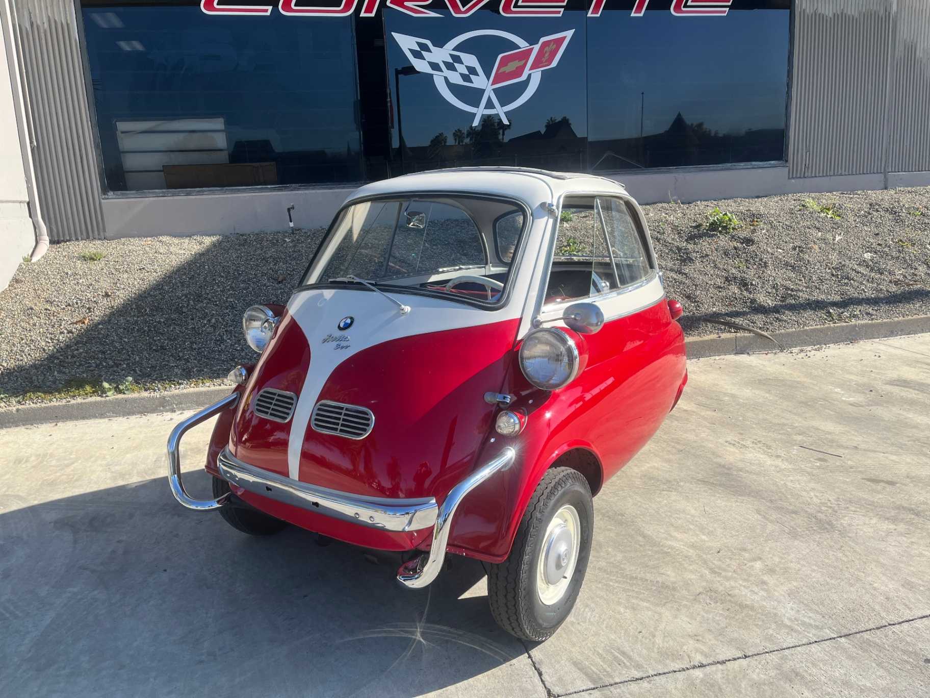 BMW Isetta Image 1