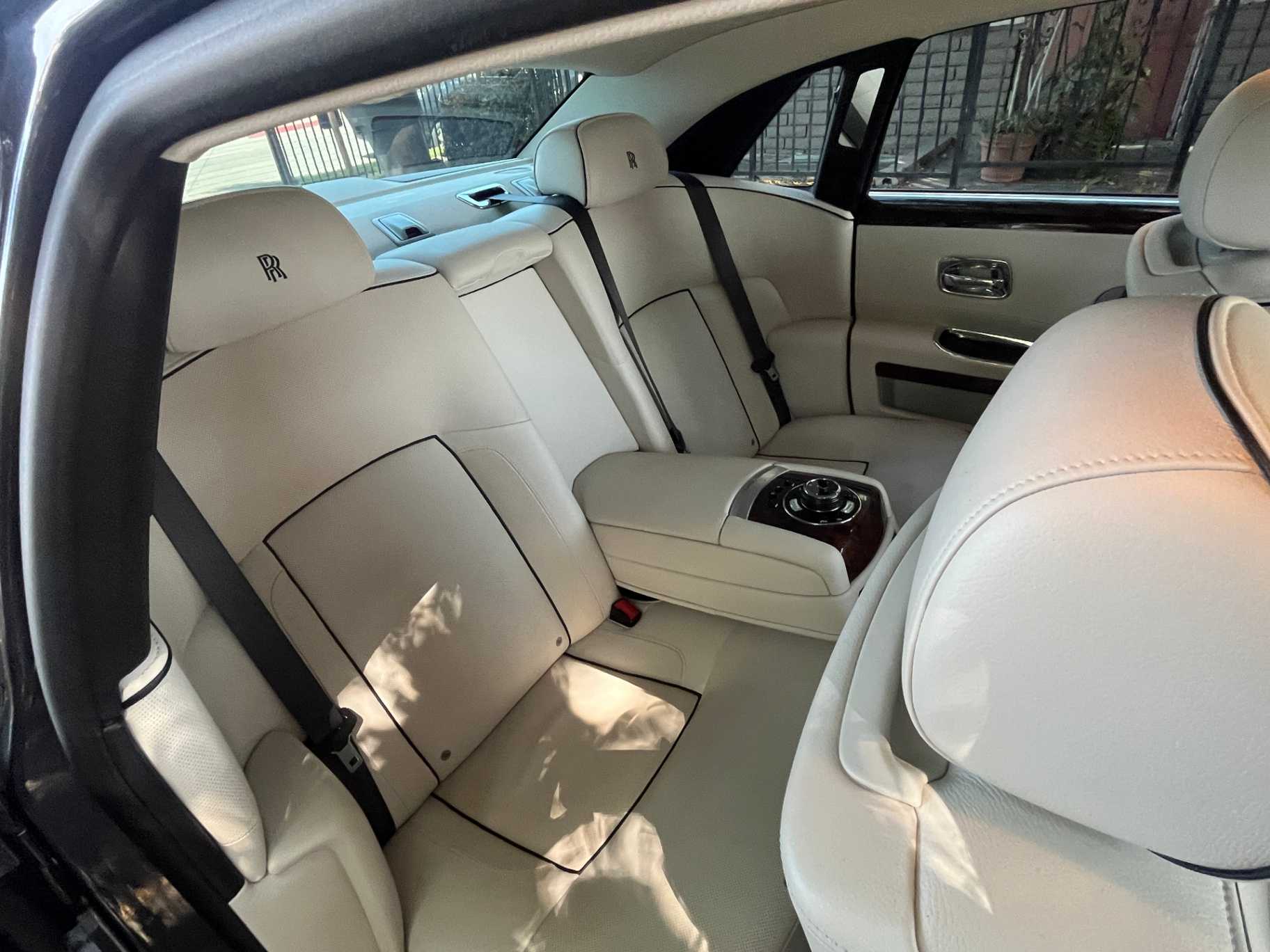 Rolls-Royce Ghost Image 52