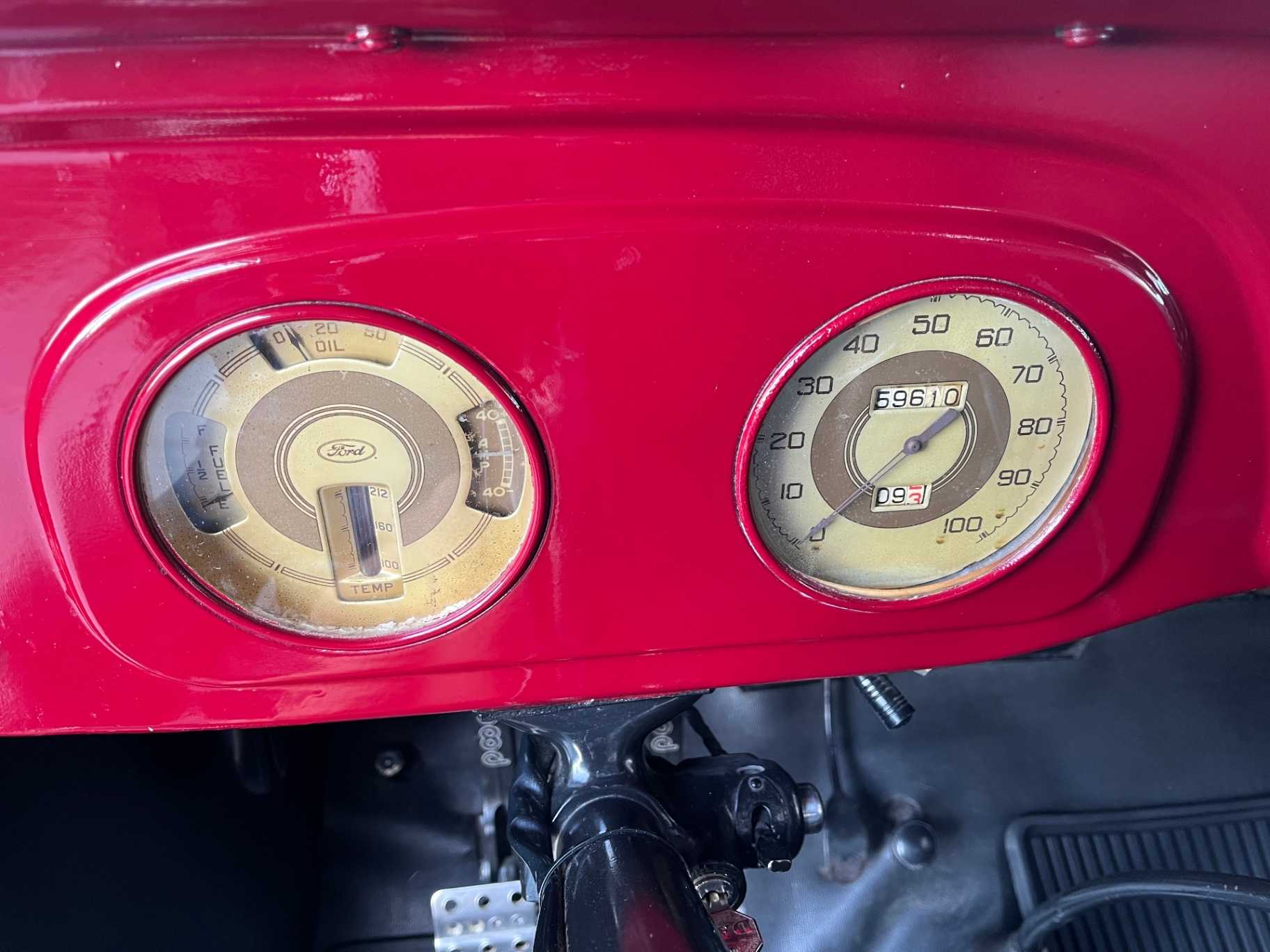 Ford pickup Image 34