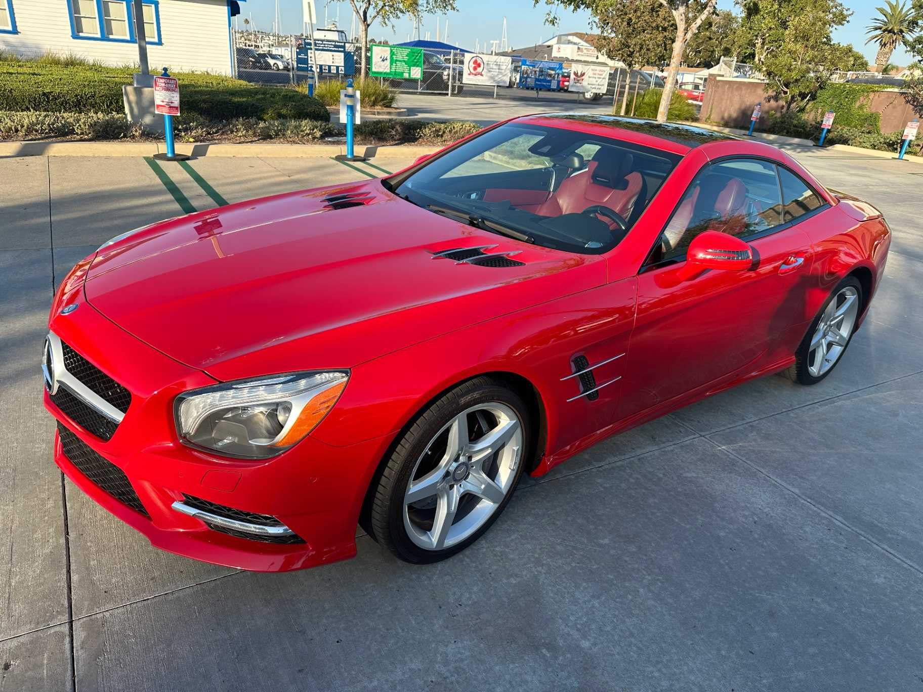 Mercedes-Benz SL-Class Image 25