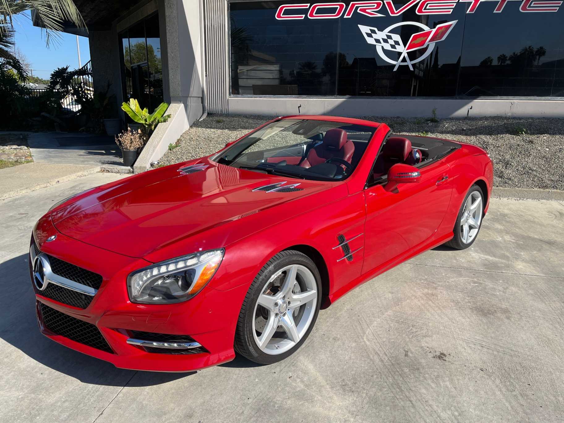 Mercedes-Benz SL-Class Image 15