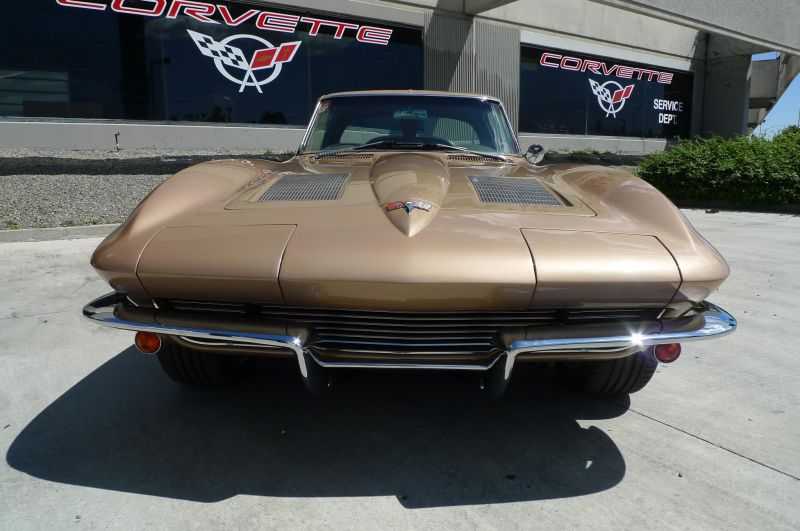Chevrolet Corvette Image 6
