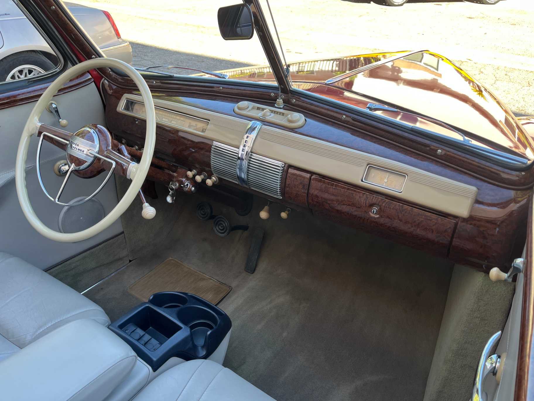 Ford Super Delux Image 39