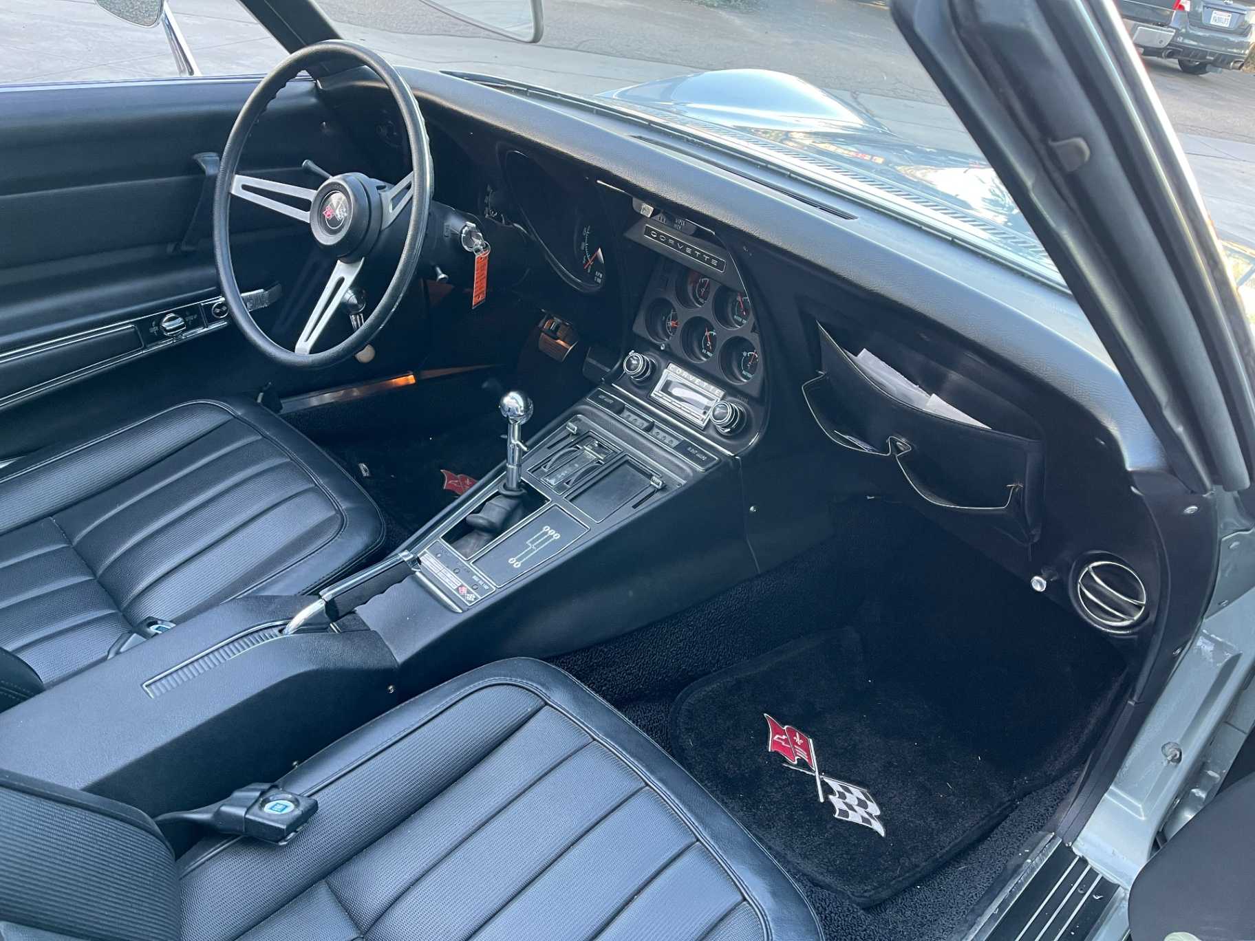 Chevrolet Corvette Image 37